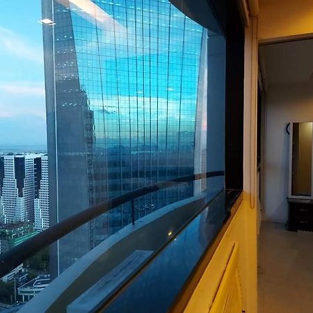 Family Staycation With Pool Manila Ngoại thất bức ảnh