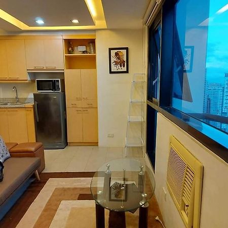 Family Staycation With Pool Manila Ngoại thất bức ảnh