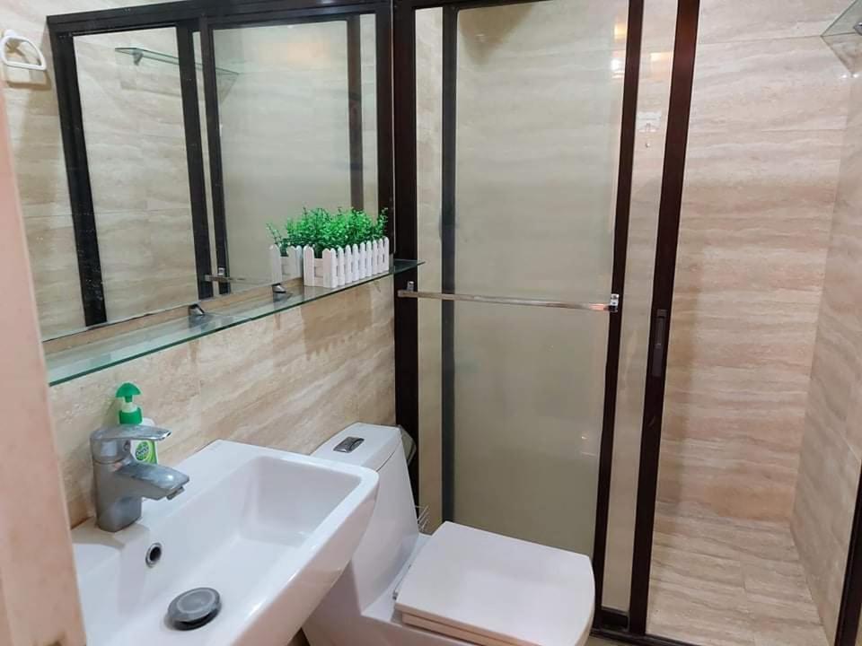 Family Staycation With Pool Manila Ngoại thất bức ảnh