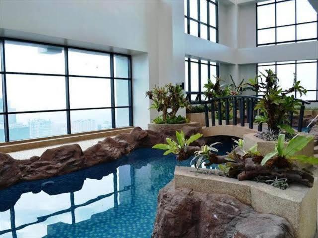 Family Staycation With Pool Manila Ngoại thất bức ảnh